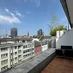 3-raum-city-apartment Ost-5 * Дюссельдорф