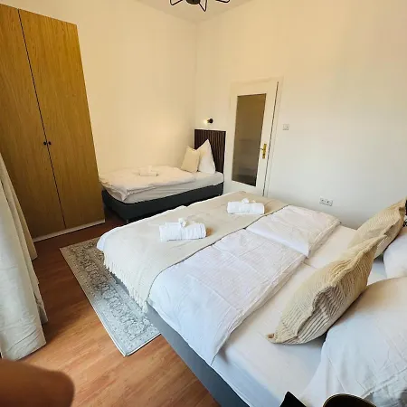 3-raum-city-apartment Ost-5 *