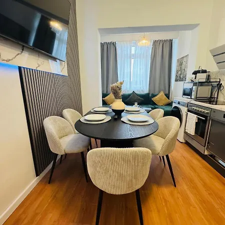 3-raum-city-apartment Ost-5 Appartamento *