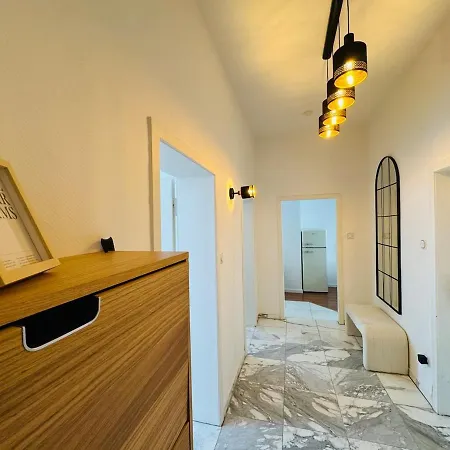 3-raum-city-apartment Ost-5 Appartamento *